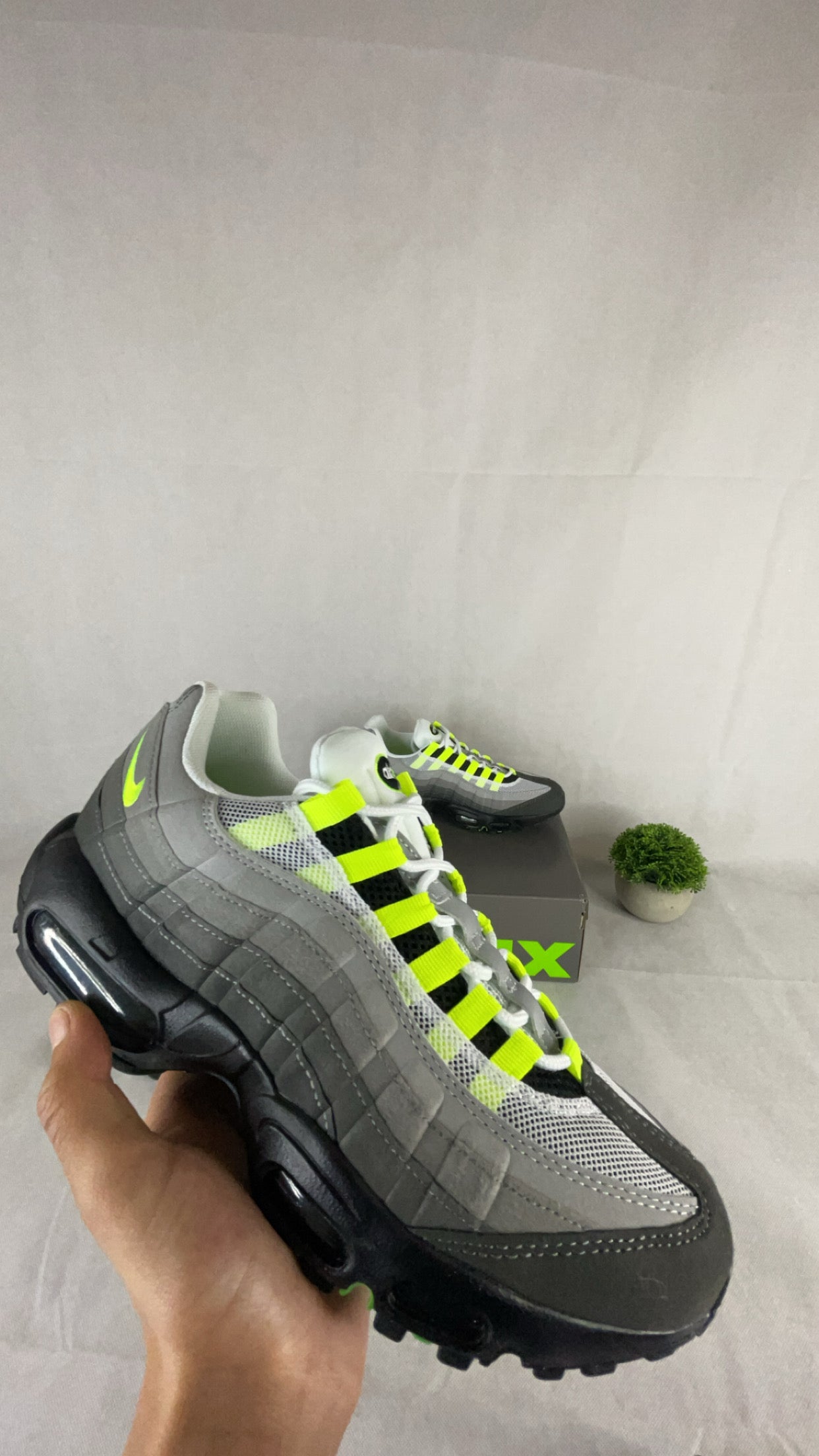 OG Neon|Air Max 95’s